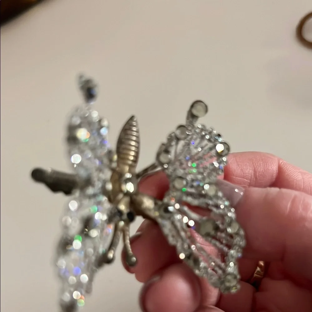 HAIR CLIP Sparkling Butterfly with moving wings and rhinestones